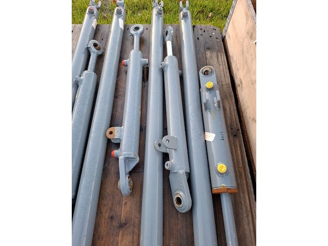 Ca 15x hydraulische cilinder - afbeelding 7 van  7