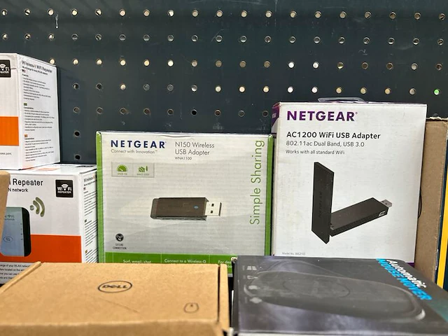 Ca. 15x ict accessoires w.o. wifi usb adapter, w.o. netgear, don - afbeelding 5 van  7