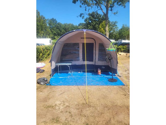 Ca. 15x kampeerartikelen – tent, campinguitrusting, kookgerei, accessoires & meer - afbeelding 1 van  25