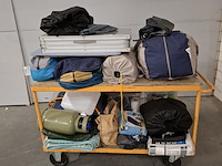 Ca. 15x kampeerartikelen – tent, campinguitrusting, kookgerei, accessoires & meer - afbeelding 17 van  25