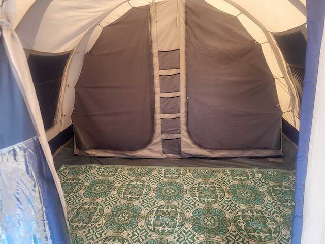 Ca. 15x kampeerartikelen – tent, campinguitrusting, kookgerei, accessoires & meer - afbeelding 12 van  25