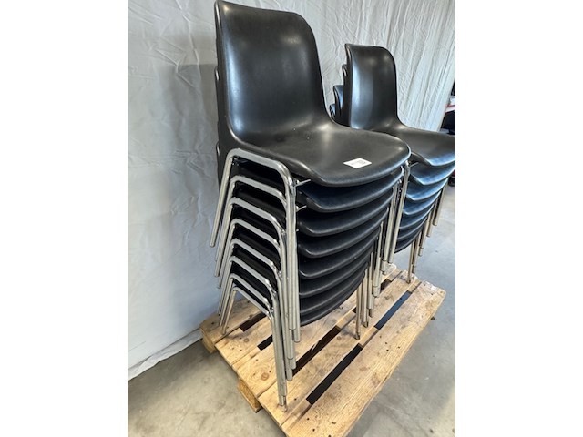Ca. 15x kantinestoel berico plast, helene 1004/a, zwart - afbeelding 2 van  5