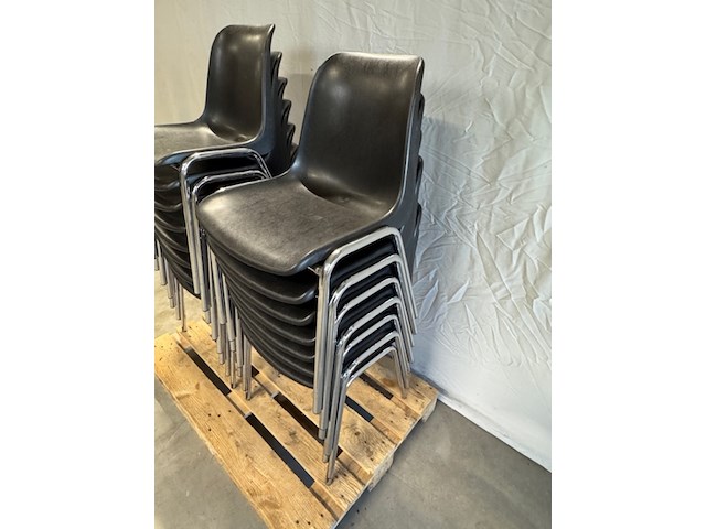 Ca. 15x kantinestoel berico plast, helene 1004/a, zwart - afbeelding 3 van  5
