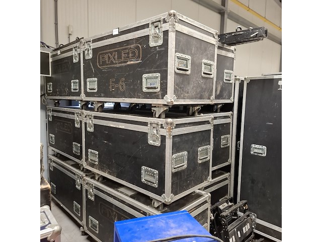 Ca. 15x modulair ledscherm, pixled, f-6 - afbeelding 10 van  10
