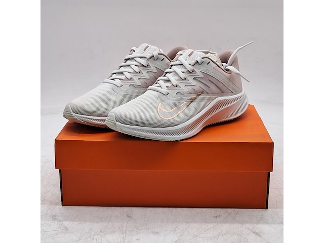 Ca. 15x paar schoenen, nike, o.a. wms quest 3 cd0232-003 - afbeelding 1 van  14