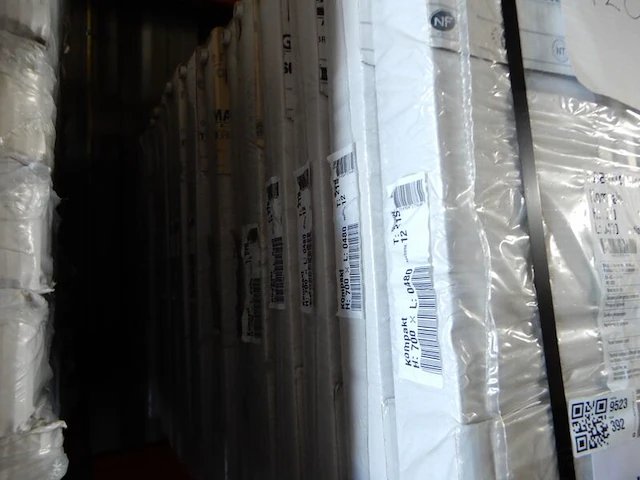 Ca. 15x paneelradiator, brugman, universeel compact, wit, t21 700x480 - afbeelding 2 van  4