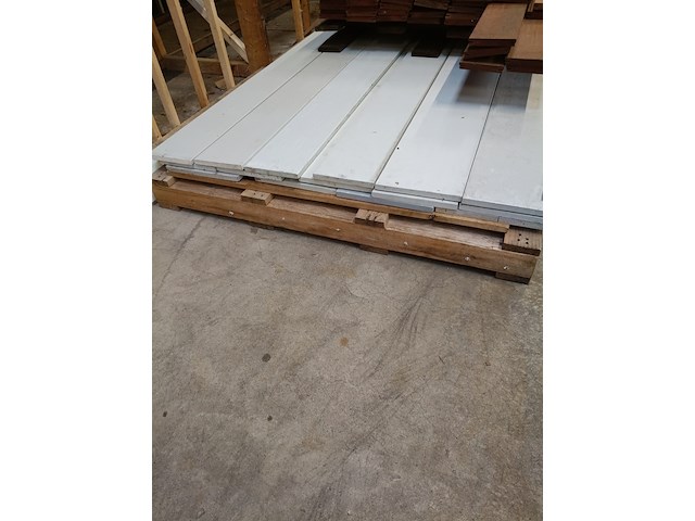 Ca. 15x red cedar boeidelen, red cedar - afbeelding 1 van  5