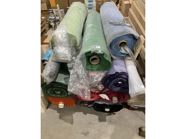 Ca. 15x rollen elastische stof - afbeelding 1 van  8