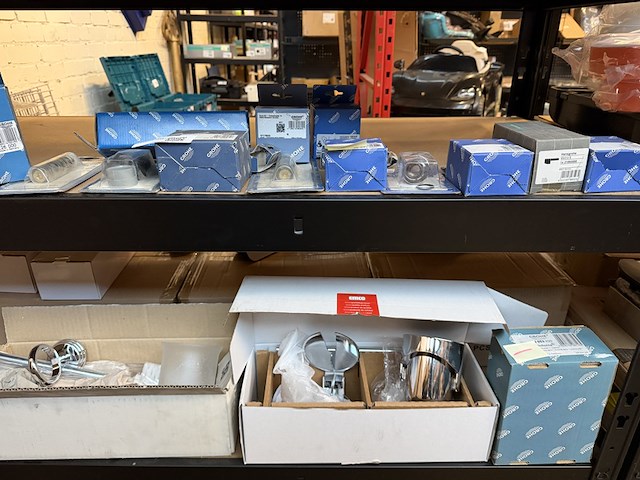 Ca. 15x sanitair/badkamer accessoires en toebehoren, w.o. grohe, hansgrohe - afbeelding 1 van  11