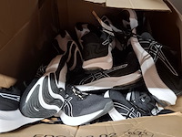 Ca. 15x sportschoenen, asics, o.a. gel-pulse 8 - afbeelding 10 van  10
