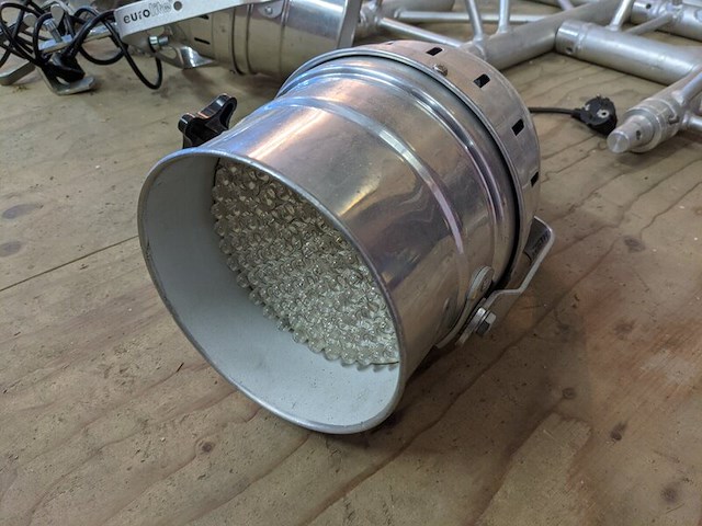 Ca. 15x truss deel met 5x led par 56 rgb spot - afbeelding 2 van  13