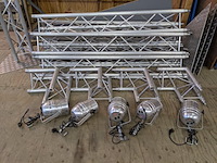 Ca. 15x truss deel met 5x led par 56 rgb spot - afbeelding 1 van  13