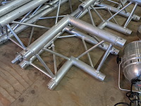 Ca. 15x truss deel met 5x led par 56 rgb spot - afbeelding 10 van  13