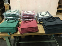 Ca. 15x verschillende tassen enrico benetti, diverse kleuren - afbeelding 1 van  5