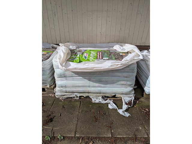 Ca. 15x zak bodemverbeteraar a 60 liter, dcm, vivimus - afbeelding 1 van  6