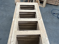 Ca. 16 vuren deurkozijn 90 x 200 cm met plexiglas - afbeelding 1 van  5