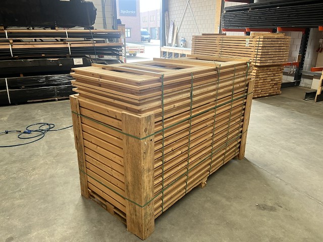 Ca. 16 vuren deurkozijn 90 x 200 cm met plexiglas - afbeelding 2 van  5