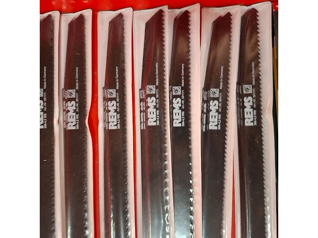 Ca. 160x diverse recipro zaagbladen o.a. rems - afbeelding 4 van  7