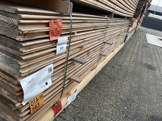 Ca. 160x douglas wisselsponning, 18x190mm, lengte 400cm - afbeelding 2 van  3