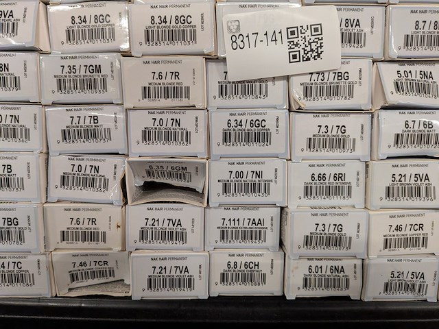 Ca. 160x haarverf , nak permanent - afbeelding 14 van  14