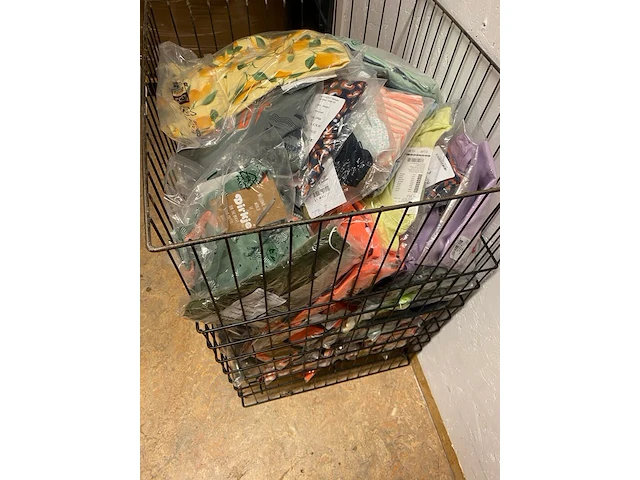Ca. 160x kinder- en babykleding, dirkje, noppies, babyface etc. - afbeelding 2 van  4