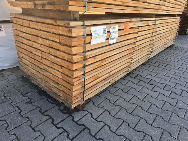 Ca. 161x douglas planken fijnbezaagd, 25x150mm, lengte 400cm - afbeelding 4 van  4