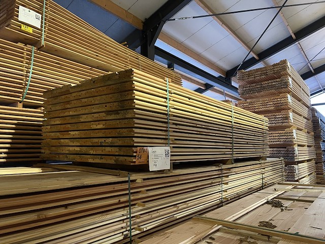 Ca. 167x douglas dubbele rhombus, 25x137mm, lengte 300cm - afbeelding 4 van  4