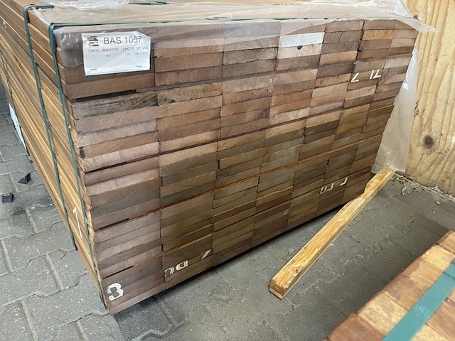 Ca. 168x guyana teak planken geschaafd, 25x145mm, lengte 125cm - afbeelding 3 van  3