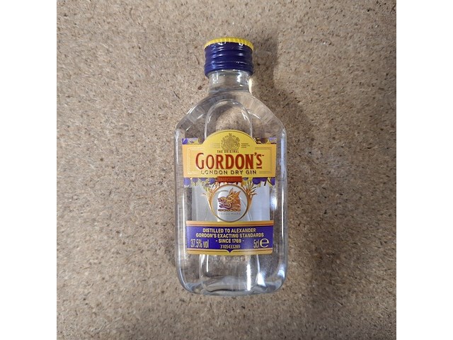 Ca. 168x london dry gin, alexander gordon & co - afbeelding 1 van  4