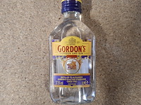 Ca. 168x london dry gin, alexander gordon & co