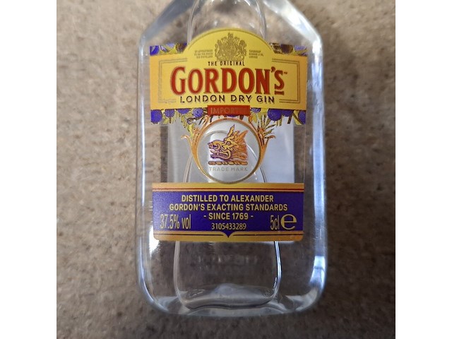 Ca. 168x london dry gin, alexander gordon & co - afbeelding 2 van  4