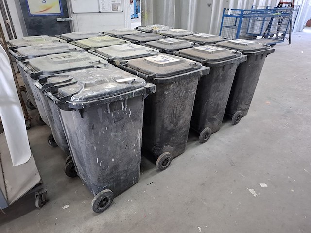 Ca 16x afvalcontainer - afbeelding 3 van  3