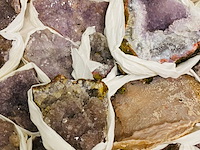 Ca. 16x amethist met chalcedoon ruw - afbeelding 5 van  7
