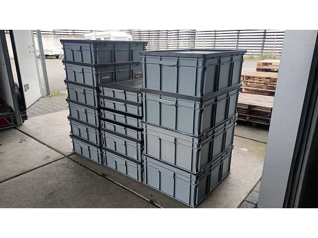 Ca. 16x bak met deksel | 3 maten, engels, transporter, grijs / chroom - afbeelding 1 van  4