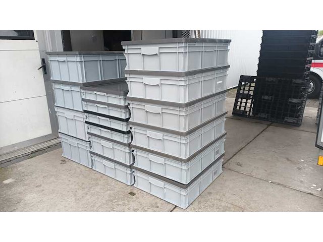 Ca. 16x bak met deksel | 3 maten, engels, transporter, grijs / chroom - afbeelding 2 van  4