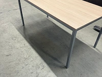 Ca. 16x bureau en 8x vergadertafel - afbeelding 2 van  3