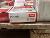 Ca. 16x danfoss thermostatische radiatorventielen en cv-koppelingen - afbeelding 5 van  7