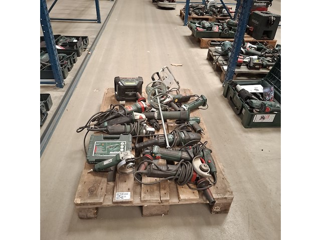 Ca. 16x divers accu/elektrisch/pneumatisch gereedschap metabo, diverse modellen - afbeelding 1 van  24