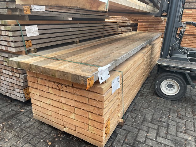 Ca. 16x douglas regels fijnbezaagd, 50x75mm, lengte 500cm - afbeelding 2 van  3