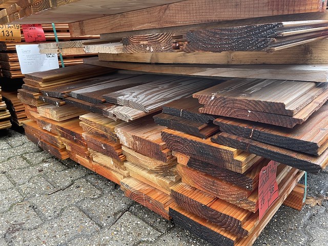 Ca. 16x douglas wisselsponning, 18x190mm, lengte 300cm - afbeelding 3 van  3