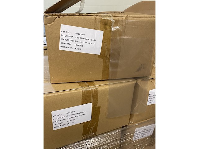 Ca. 16x dozen a 5500 ldpe zakjes met plakstrip - afbeelding 2 van  4