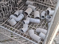 Ca. 16x draadmand met divers pvc materiaal en ijzerwaar - afbeelding 10 van  52