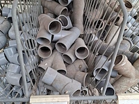 Ca. 16x draadmand met divers pvc materiaal en ijzerwaar - afbeelding 25 van  52