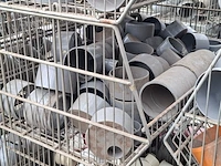 Ca. 16x draadmand met divers pvc materiaal - afbeelding 3 van  22