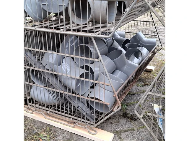 Ca. 16x draadmand met divers pvc materiaal - afbeelding 10 van  22