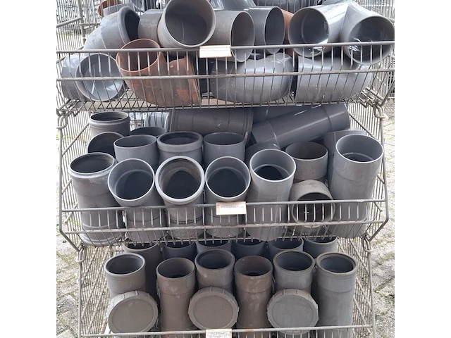 Ca. 16x draadmand met divers pvc materiaal - afbeelding 14 van  22