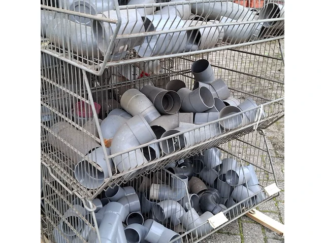 Ca. 16x draadmand met divers pvc materiaal - afbeelding 18 van  22