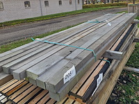 Ca. 16x hardhouten regels fijnbezaagd, 40x60mm, lengte 270cm (b keuze) - afbeelding 1 van  1