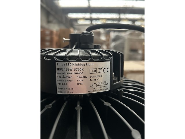 Ca. 16x high bay light hbu 150w 5700k ip66 met industriële kap ellipz lighting - afbeelding 3 van  7