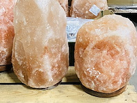 Ca. 16x himalaya zoutlampen met houten voet - afbeelding 2 van  9